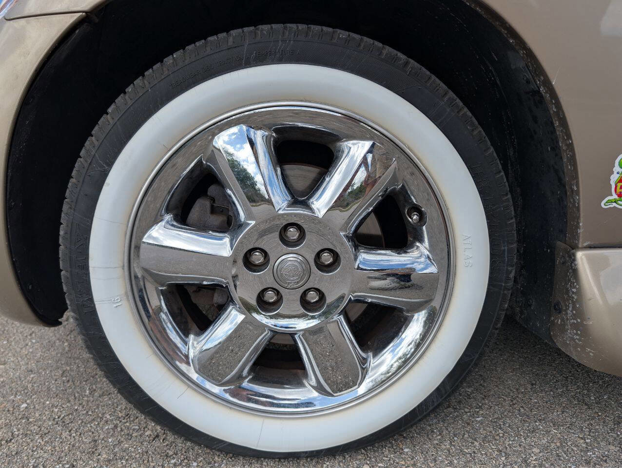 Used 2004 Chrysler PT Cruiser Limited image 35