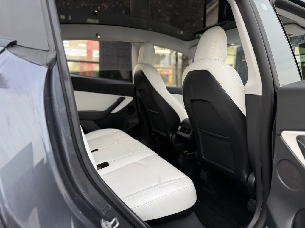 Used 2021 Tesla Model Y Performance image 38