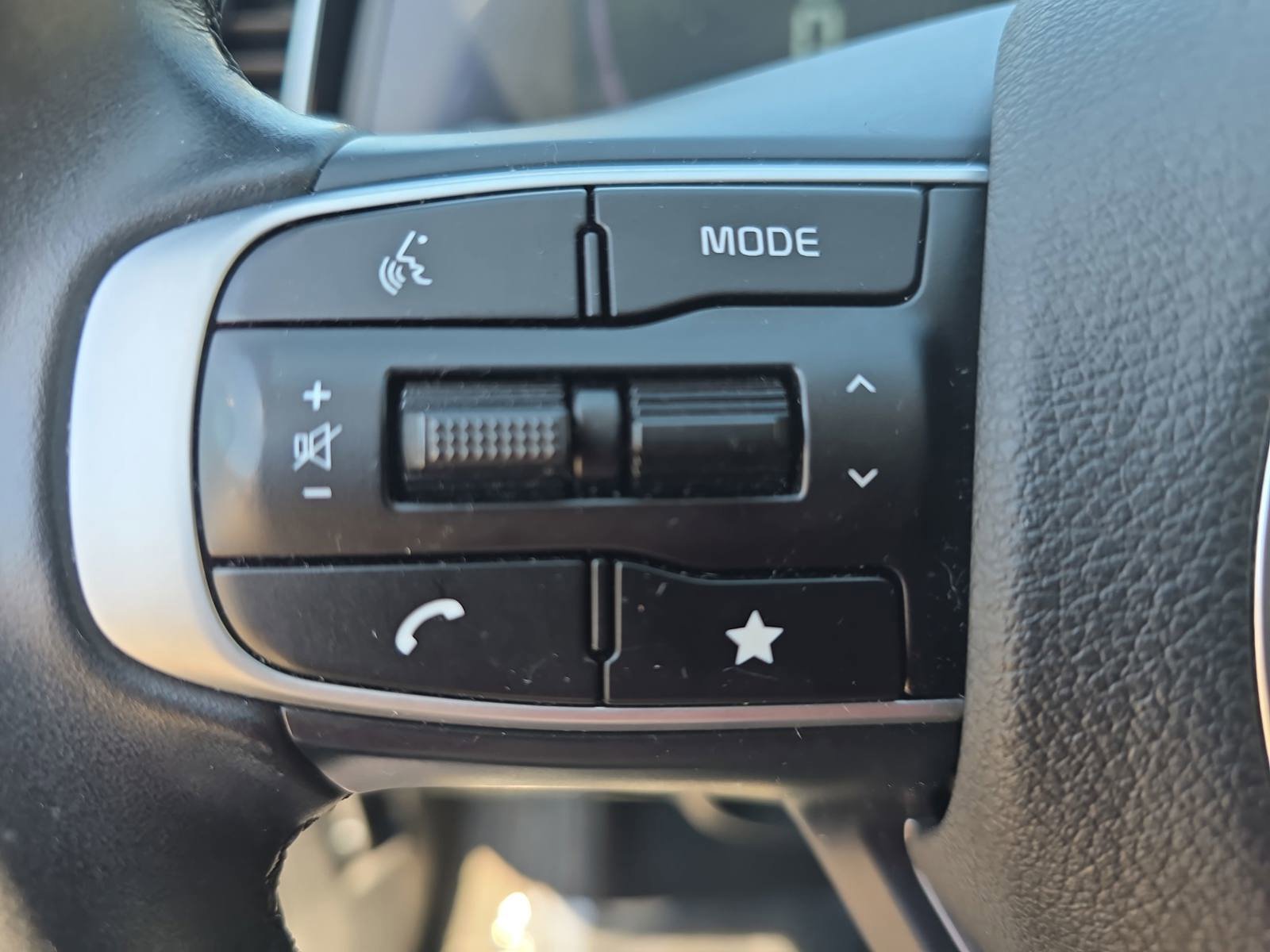 Used 2023 Kia Sportage EX FWD image 19