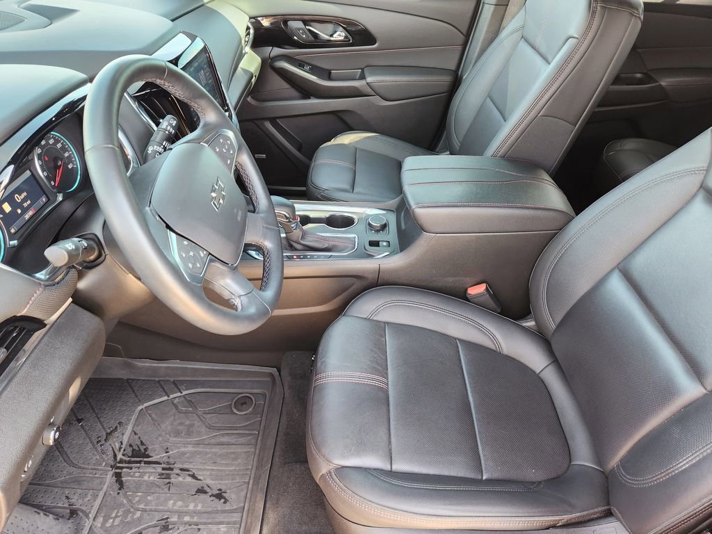 Used 2023 Chevrolet Traverse RS w/ LPO, Floor Liner Package image 16