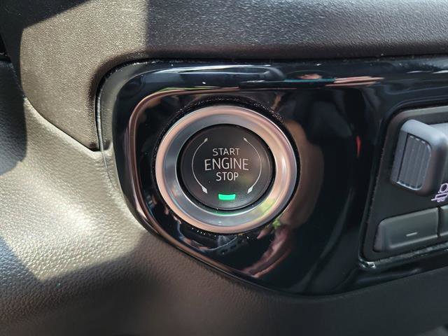 Used 2025 Chevrolet Silverado 1500 LT image 18