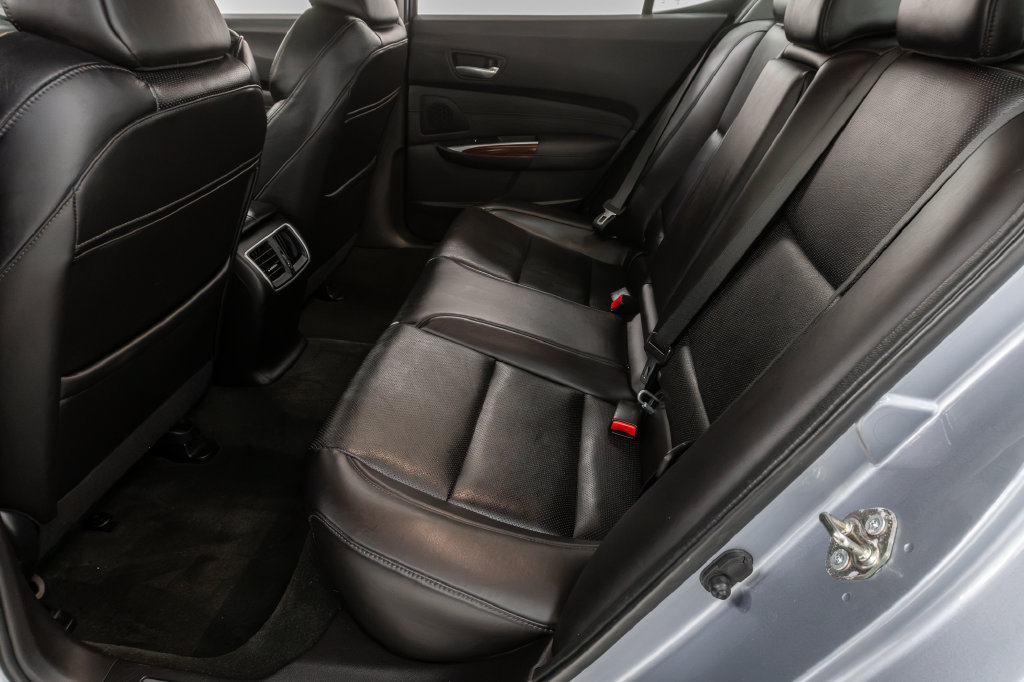 Used 2016 Acura TLX w/ Technology Package FWD image 26