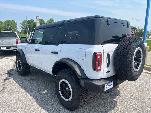New 2025 Ford Bronco Badlands image 7