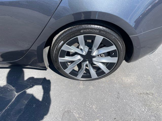 Used 2024 Tesla Model 3 Long Range image 27