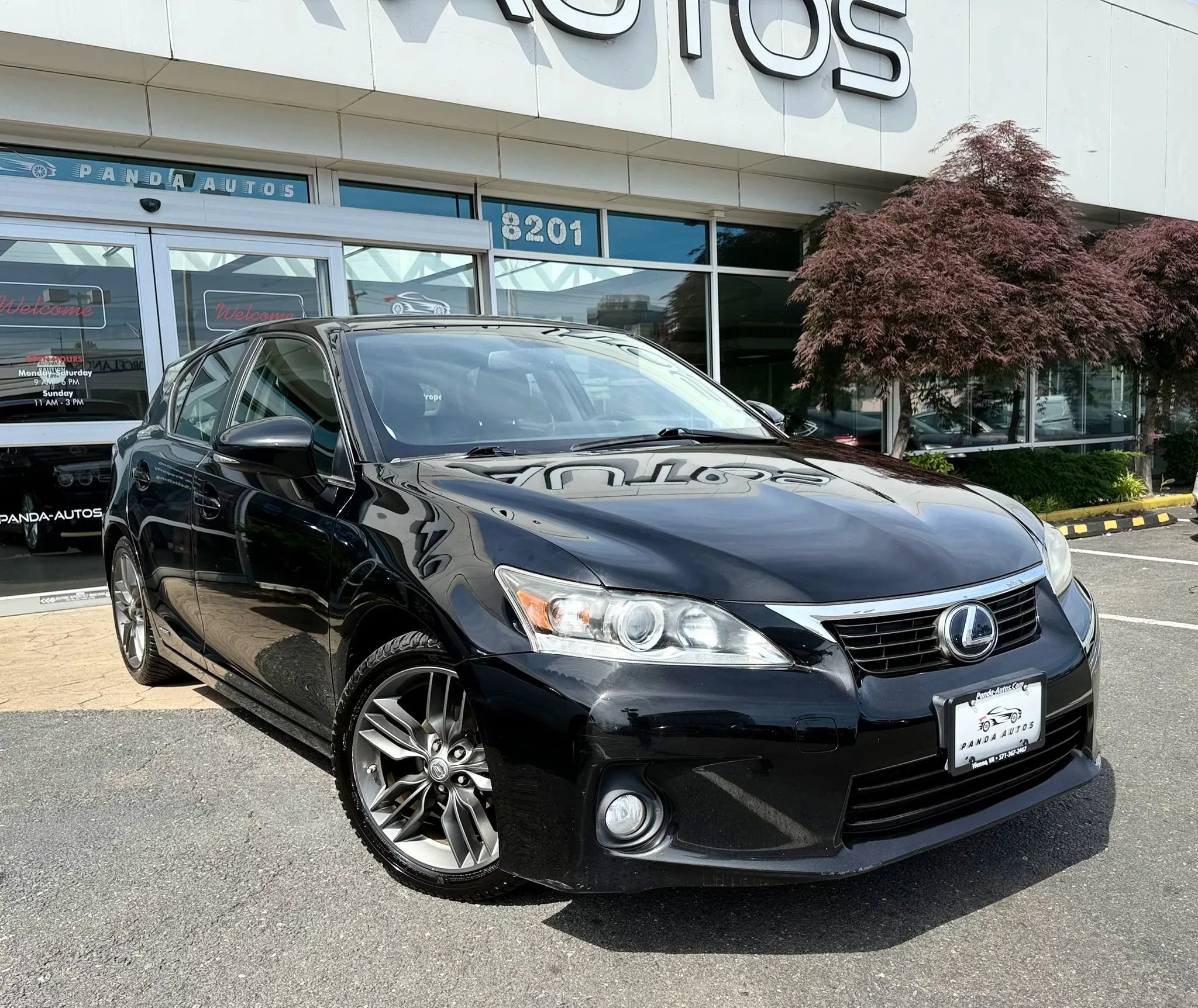 Used 2012 Lexus CT 200h Premium w/ Premium Audio Pkg FWD image 1