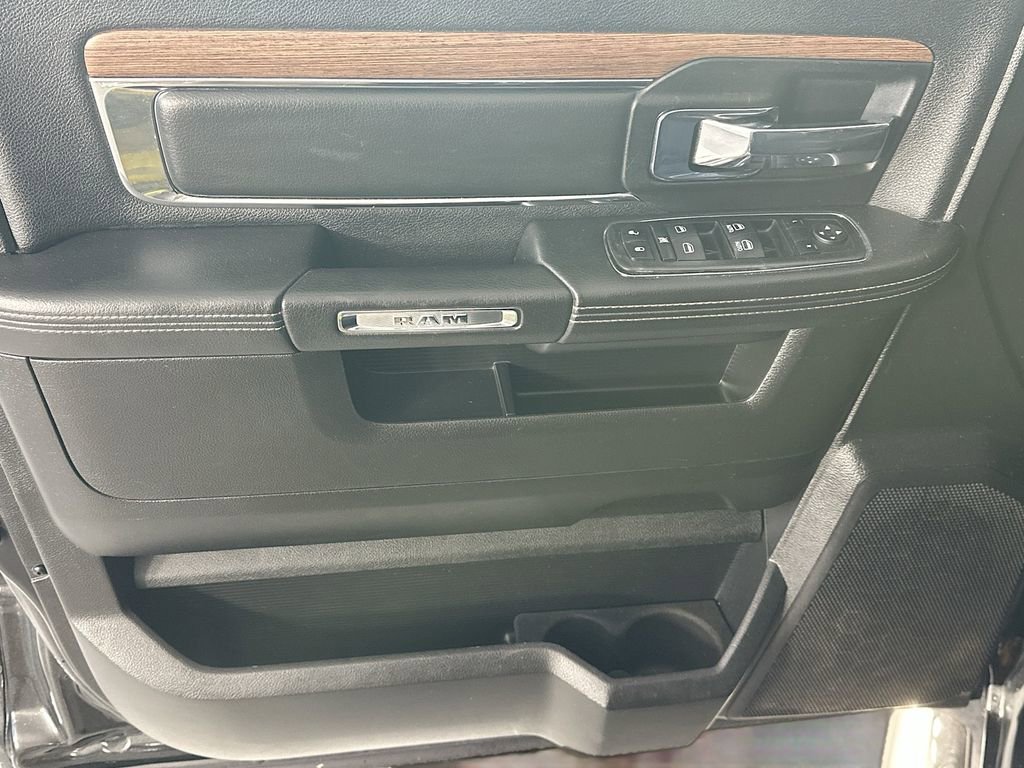 Used 2014 RAM 1500 Laramie RWD image 22