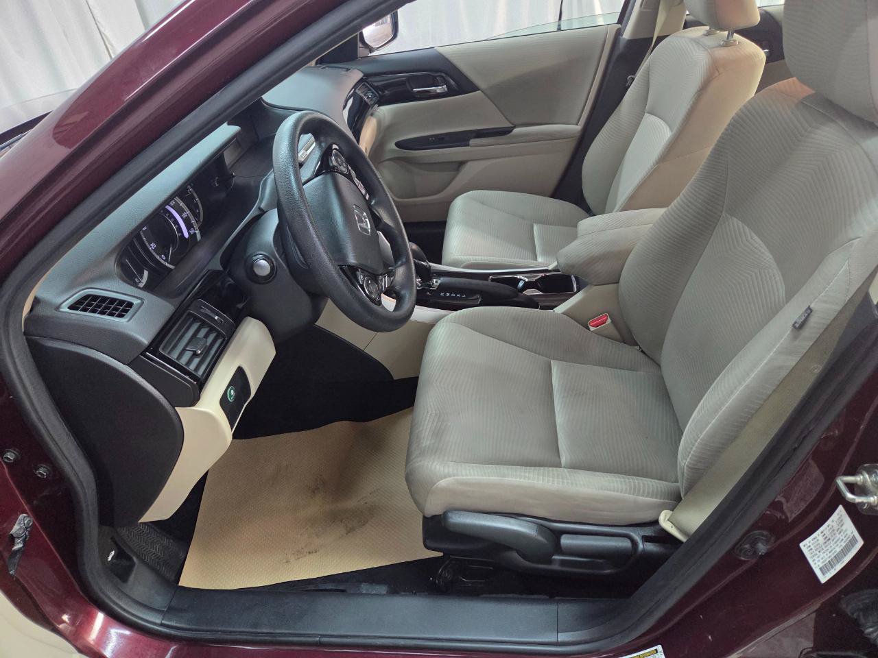 Used 2016 Honda Accord LX image 14