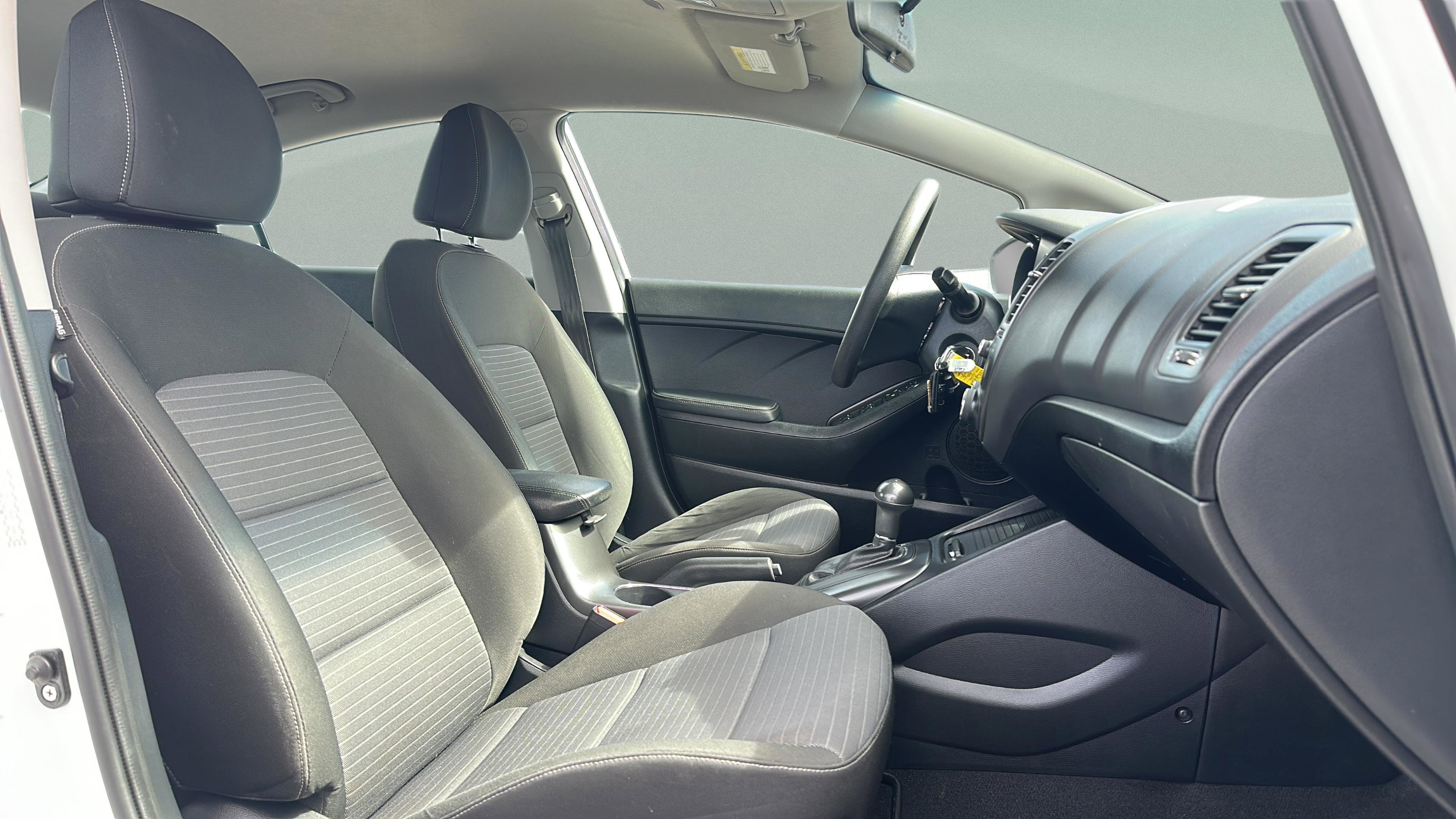Used 2016 Kia Forte LX w/ LX Popular Plus Package image 31
