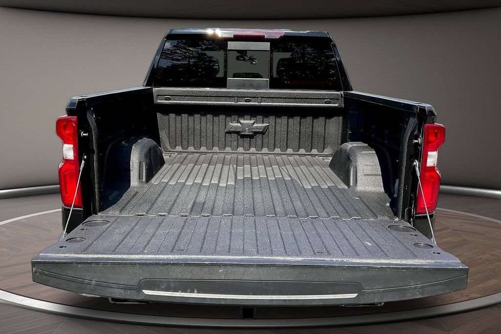 Used 2022 Chevrolet Silverado 1500 LTZ AWD/4WD image 8