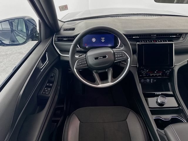 New 2025 Jeep Grand Cherokee L Laredo AWD/4WD image 24