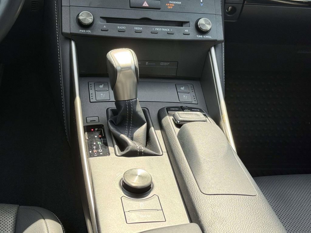 Used 2016 Lexus IS 300 AWD w/ Navigation System Package image 19