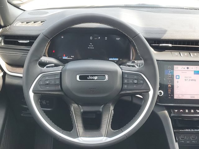New 2026 Jeep Grand Cherokee Limited w/ Limited Altitude Package AWD/4WD image 15