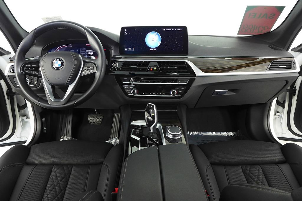 Certified 2023 BMW 530i w/ Convenience Package image 25