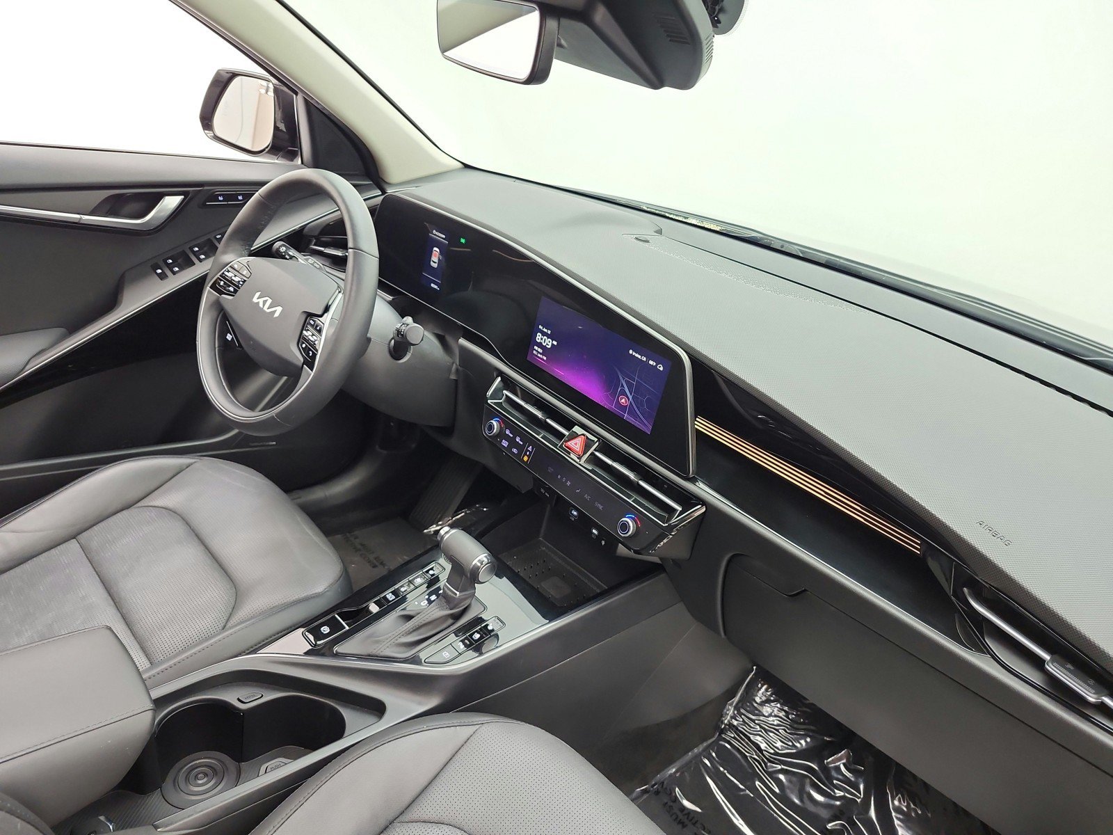 Used 2023 Kia Niro FWD image 19