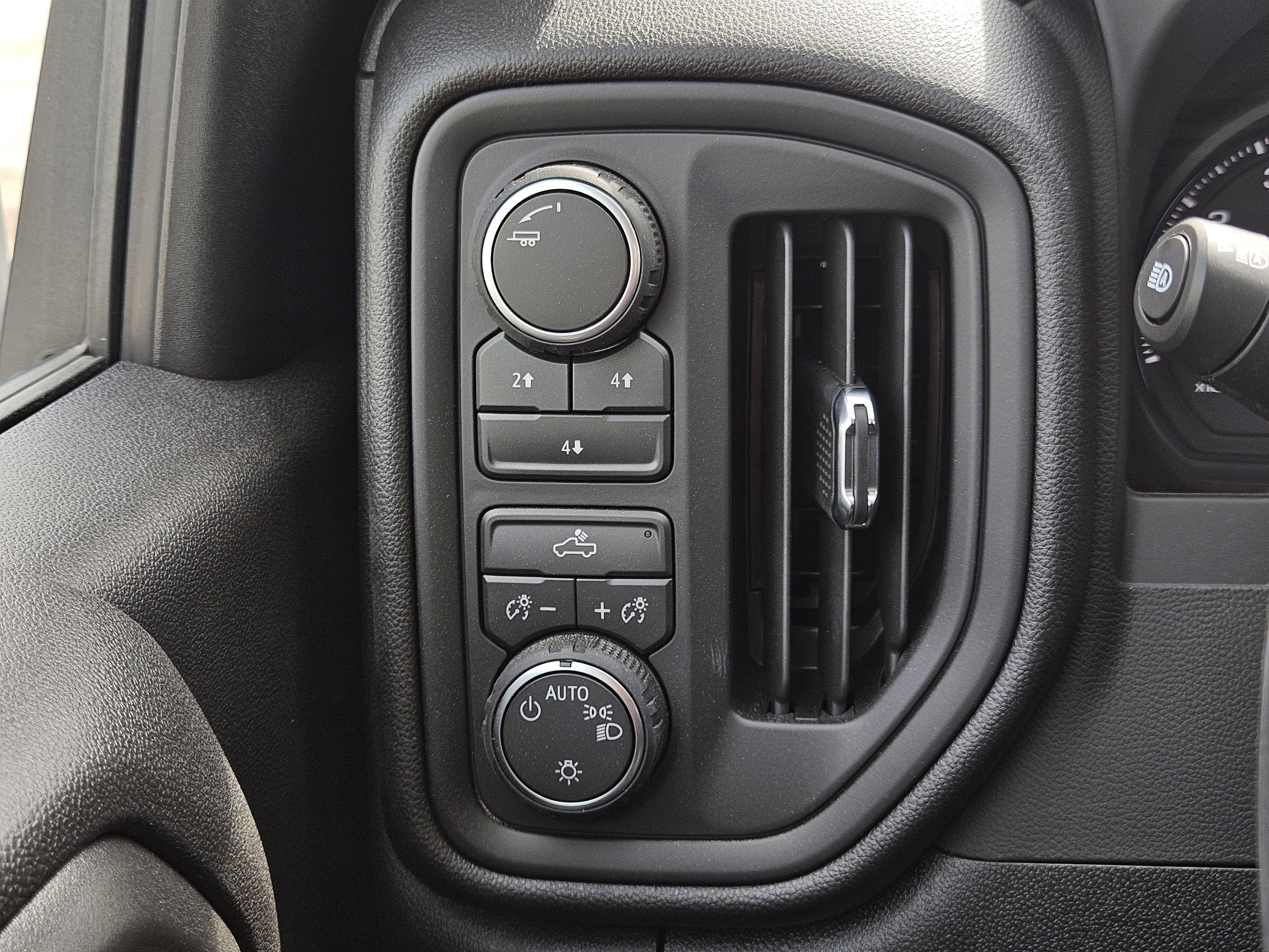 New 2026 Chevrolet Silverado 2500 W/T AWD/4WD image 10