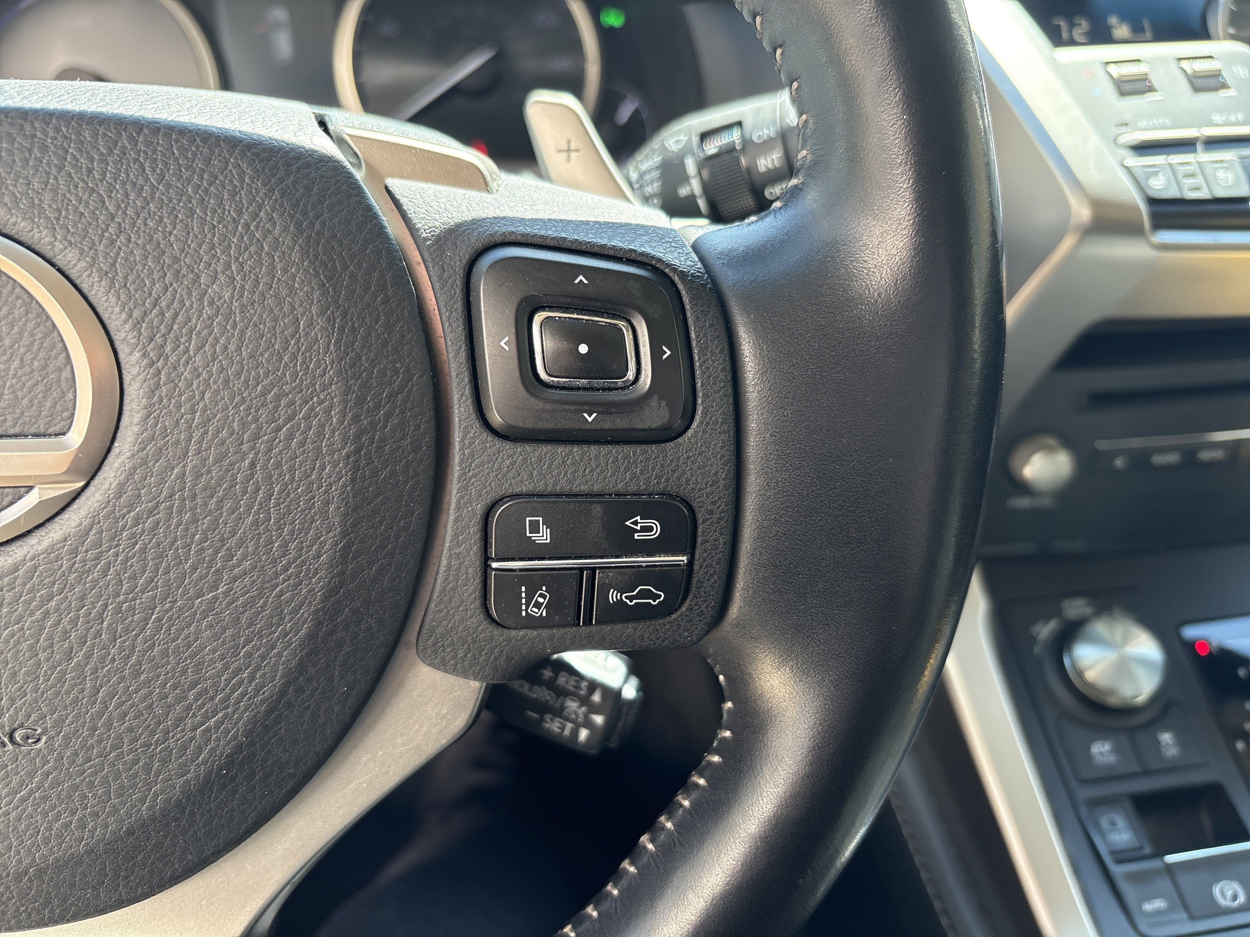 Used 2019 Lexus NX 300h AWD w/ Premium Package image 5