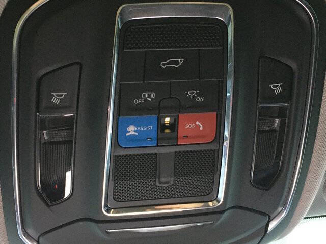 Used 2023 Jeep Grand Cherokee L Limited w/ Luxury Tech Group II image 26