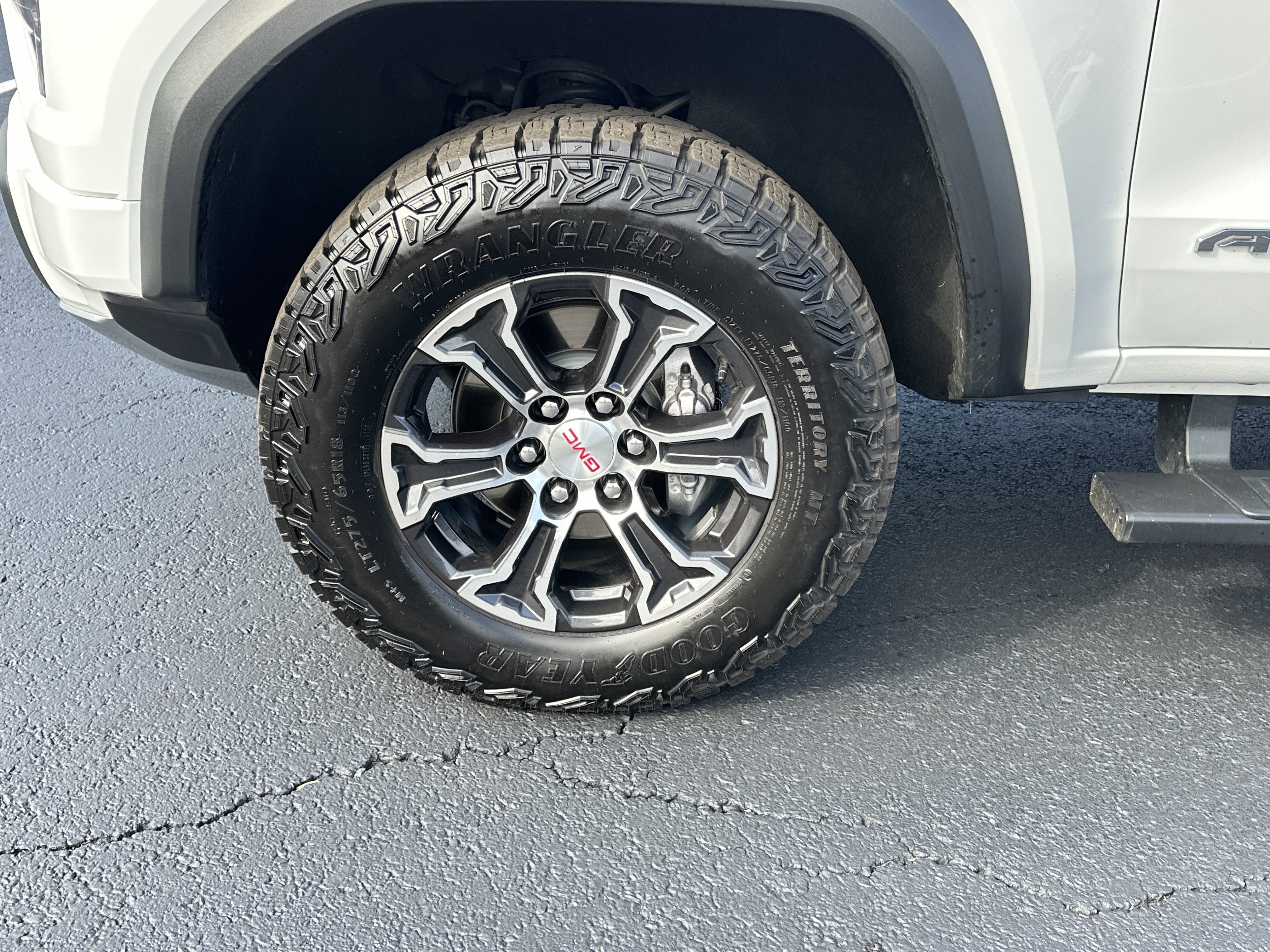 Certified 2024 GMC Canyon AT4 w/ Canyon Safety Plus Package image 11