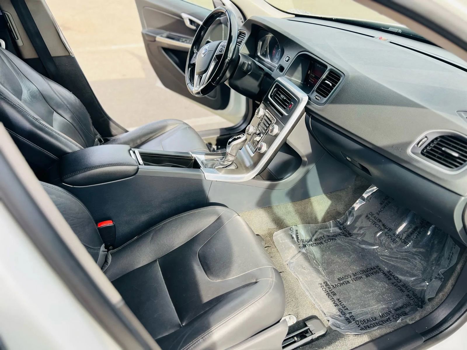 Used 2016 Volvo S60 T5 Premier image 16