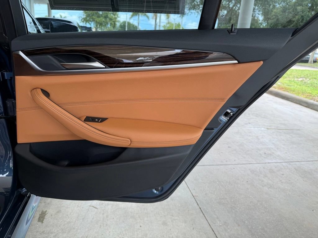 Used 2023 BMW 530i w/ M Sport Package RWD image 31