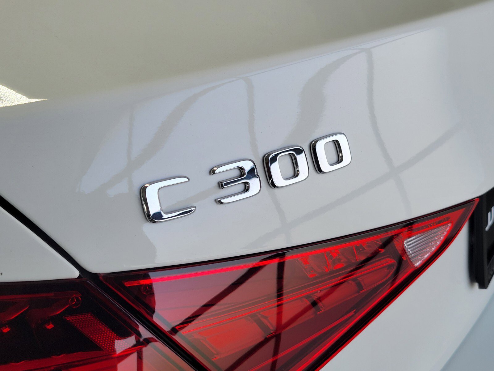 Used 2024 Mercedes-Benz C 300 4MATIC Sedan image 5