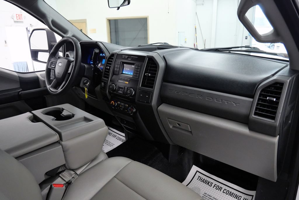 Used 2017 Ford F350 XL w/ Power Equipment Group AWD/4WD image 16