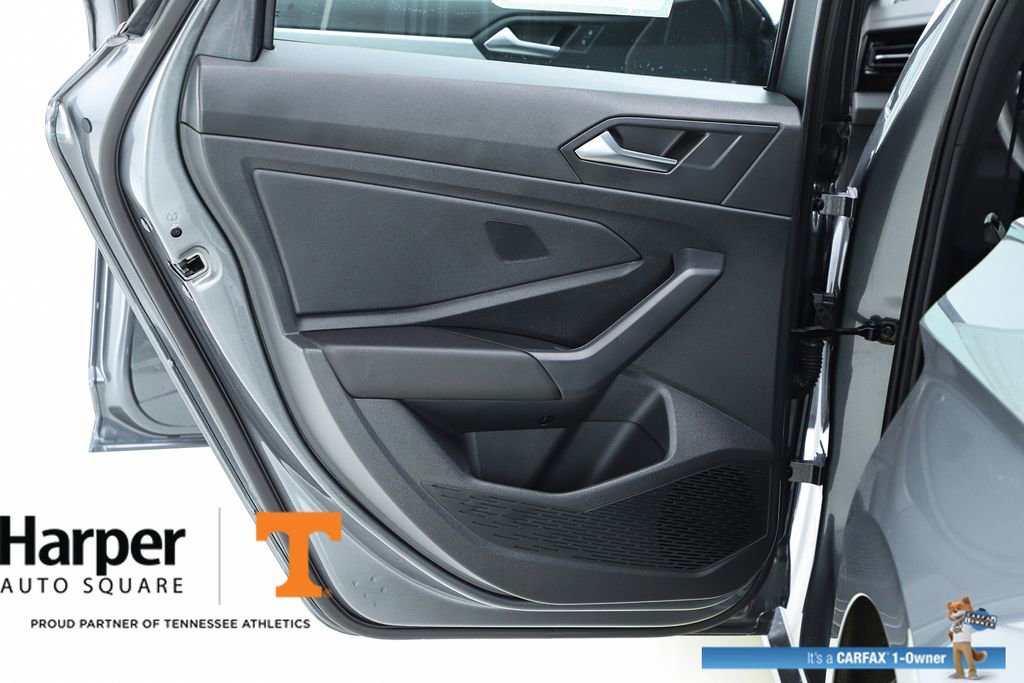 Used 2025 Volkswagen Jetta Sport image 17