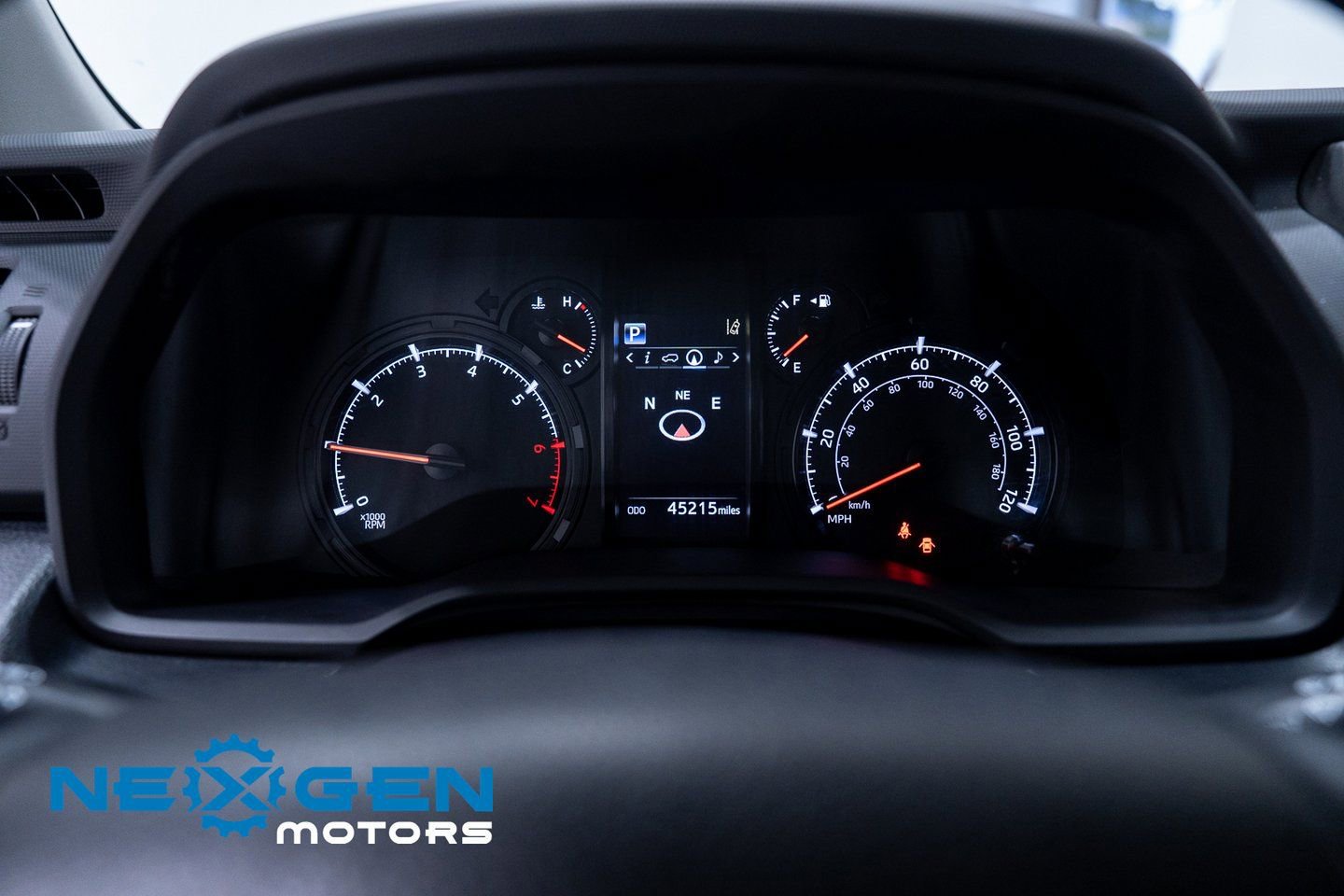 Used 2021 Toyota 4Runner SR5 Premium image 8