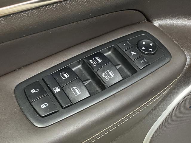 Used 2018 Jeep Grand Cherokee Summit image 32