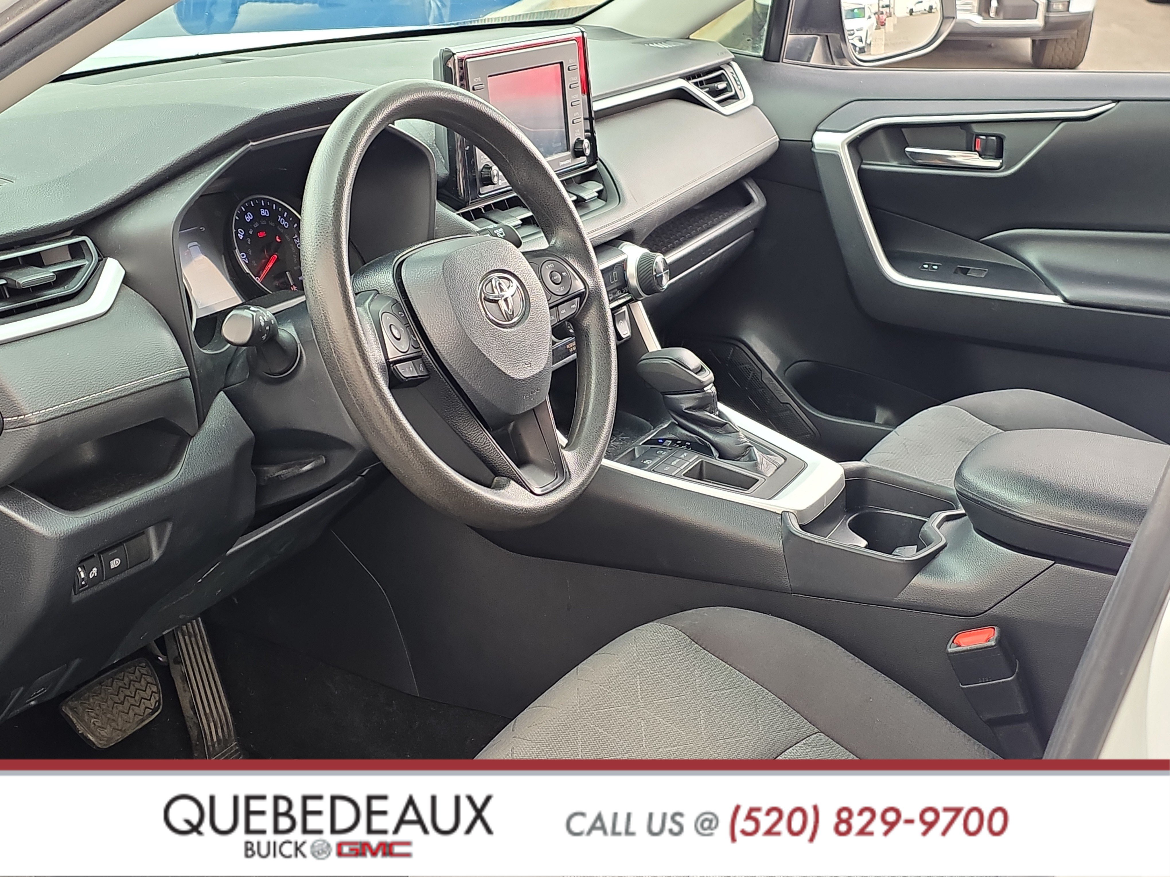 Used 2020 Toyota RAV4 XLE FWD image 10