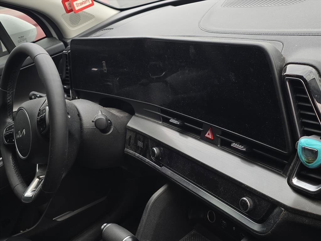 Used 2023 Kia Sportage EX image 6