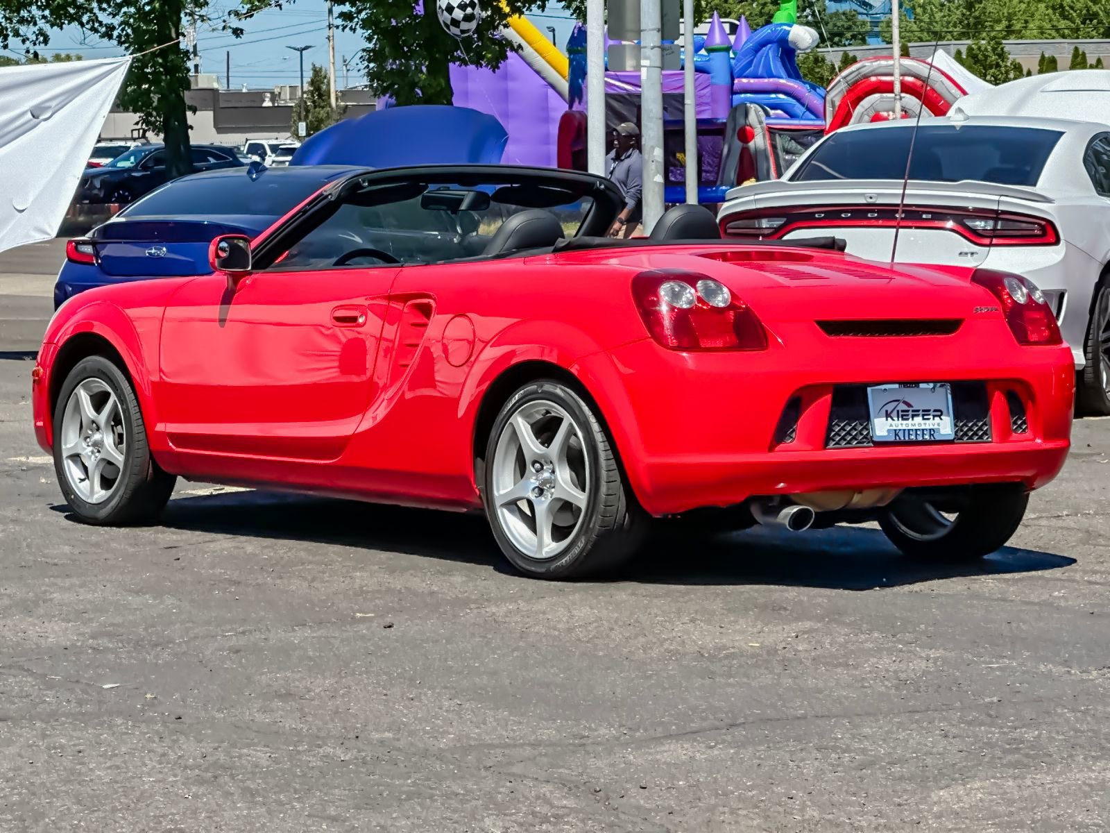 Used 2005 Toyota MR2 RWD image 5
