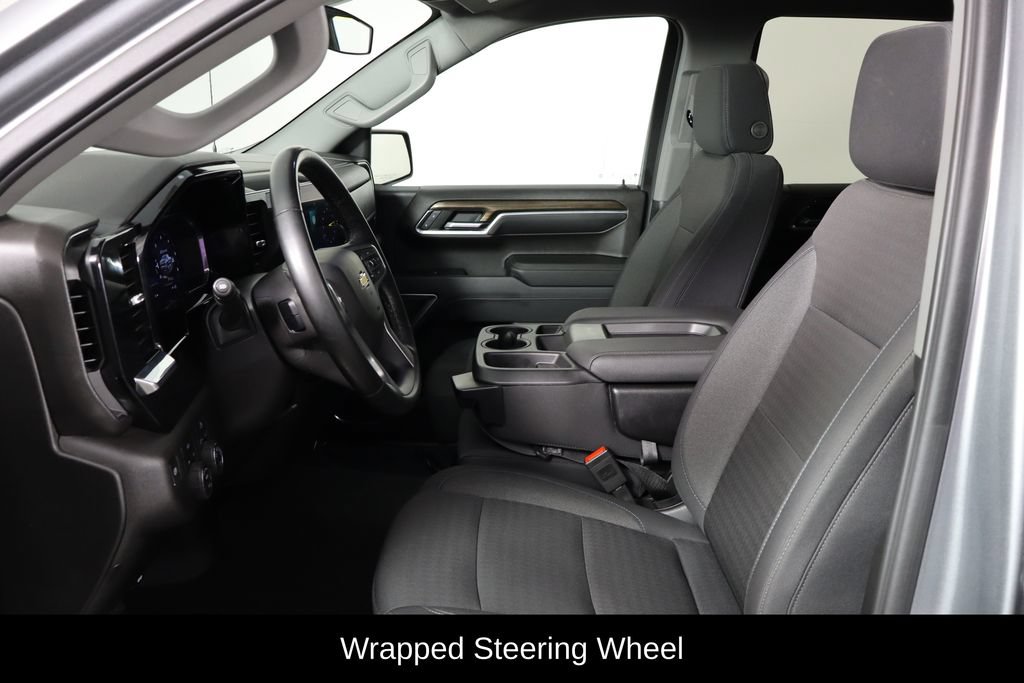 Used 2024 Chevrolet Silverado 1500 LT AWD/4WD image 14