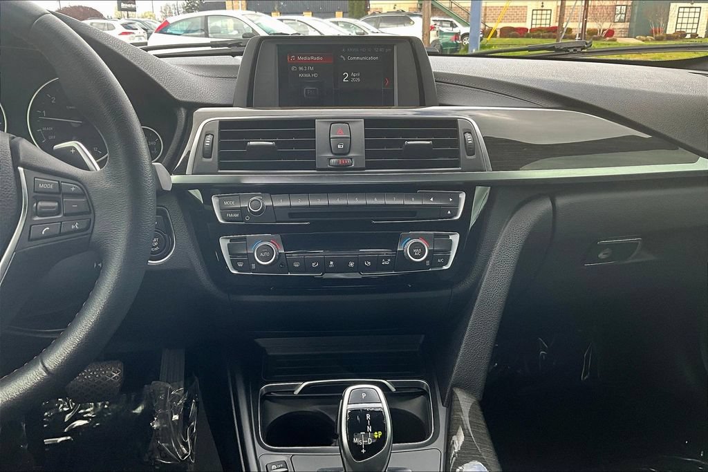 Used 2018 BMW 330i Sedan RWD image 8