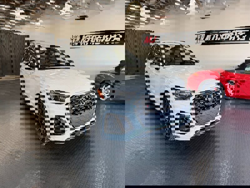 Used 2021 Audi SQ5 Prestige w/ Prestige Package image 3