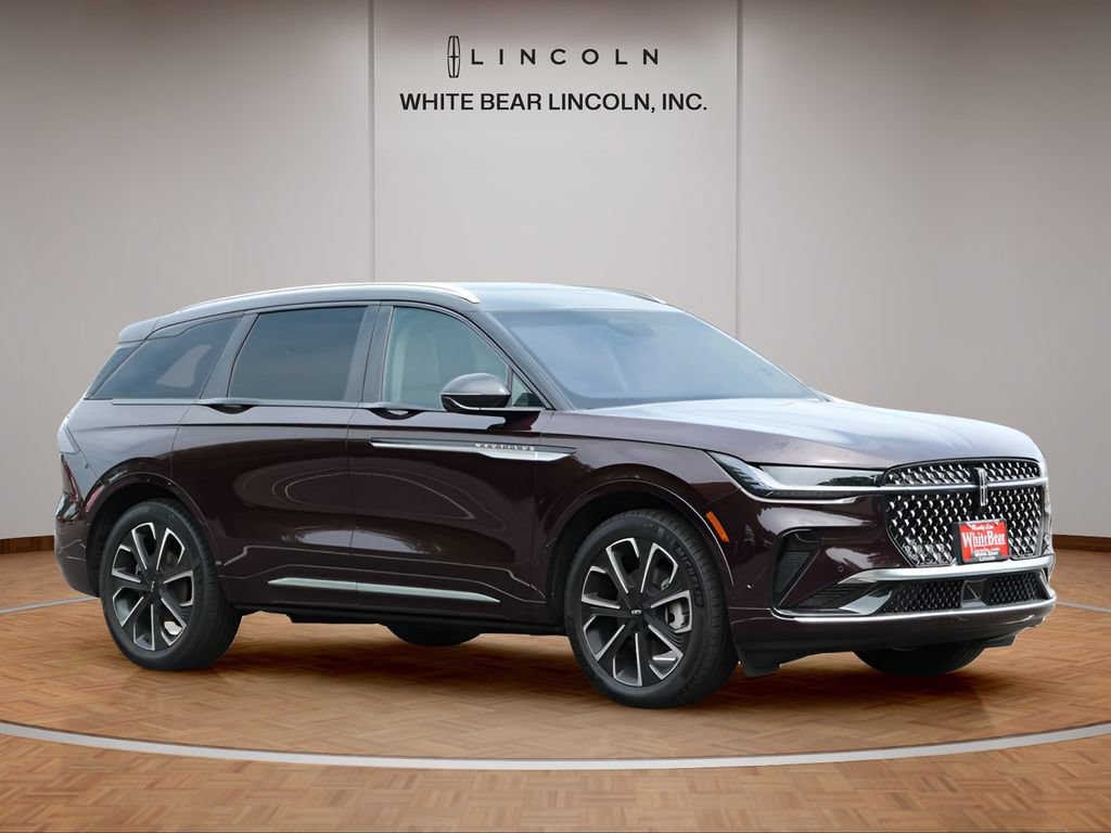 Used 2024 Lincoln Nautilus Reserve w/ Equipment Group 202A AWD/4WD image 3