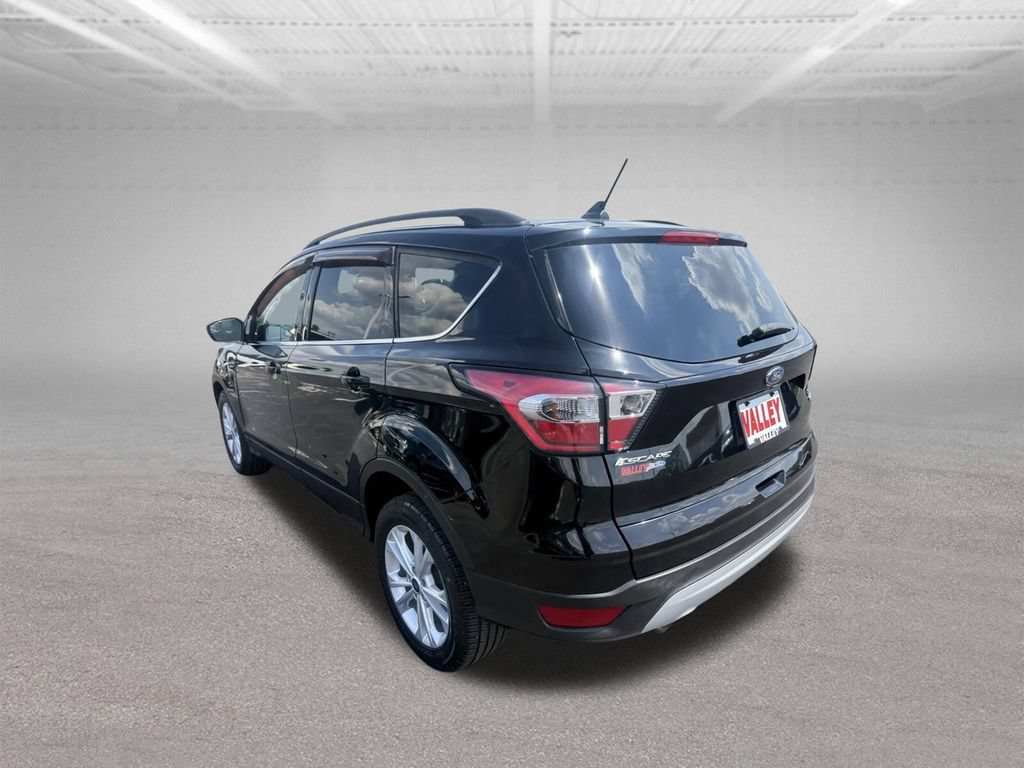 Used 2018 Ford Escape SE w/ SE Sync 3 Package FWD image 9