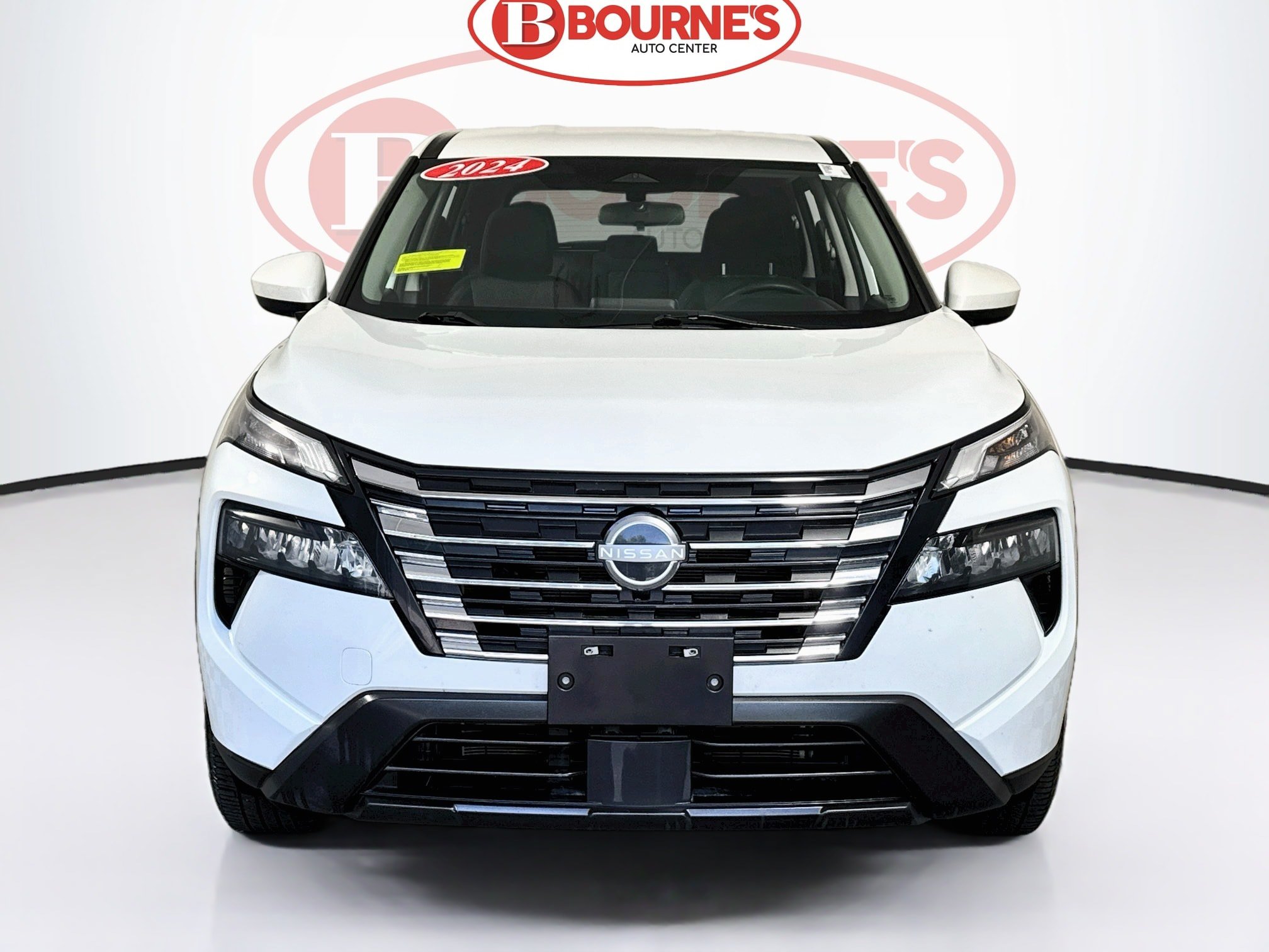 Used 2024 Nissan Rogue SV AWD/4WD image 4