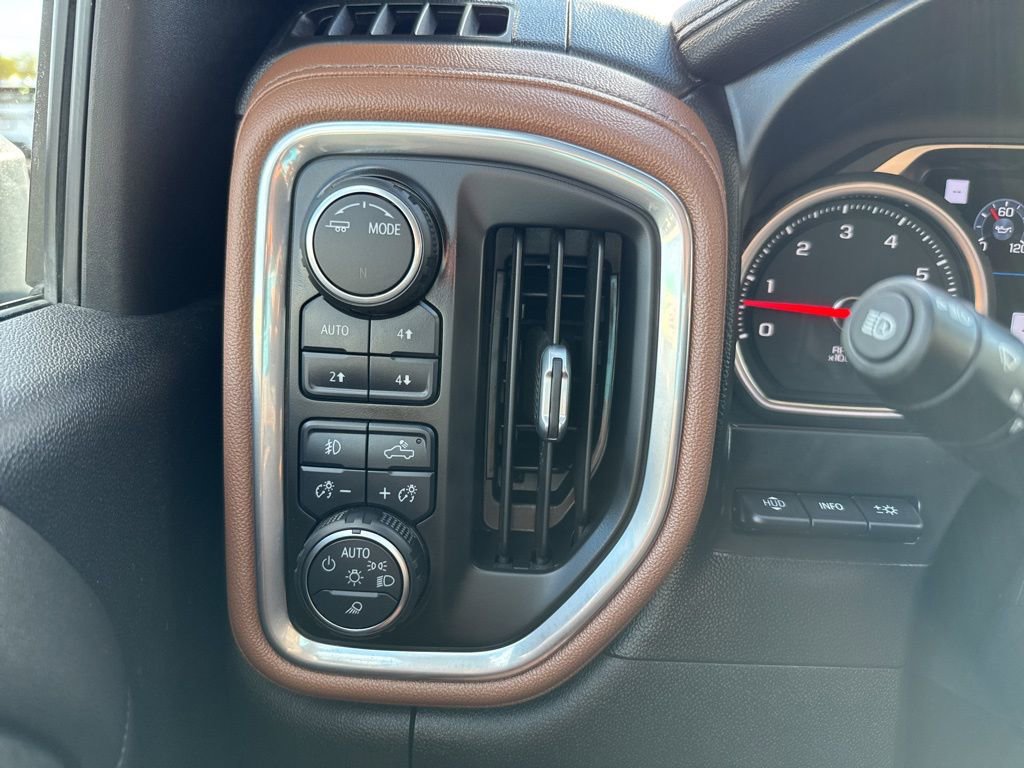 Used 2020 Chevrolet Silverado 2500 High Country w/ Z71 Off-Road Package image 22