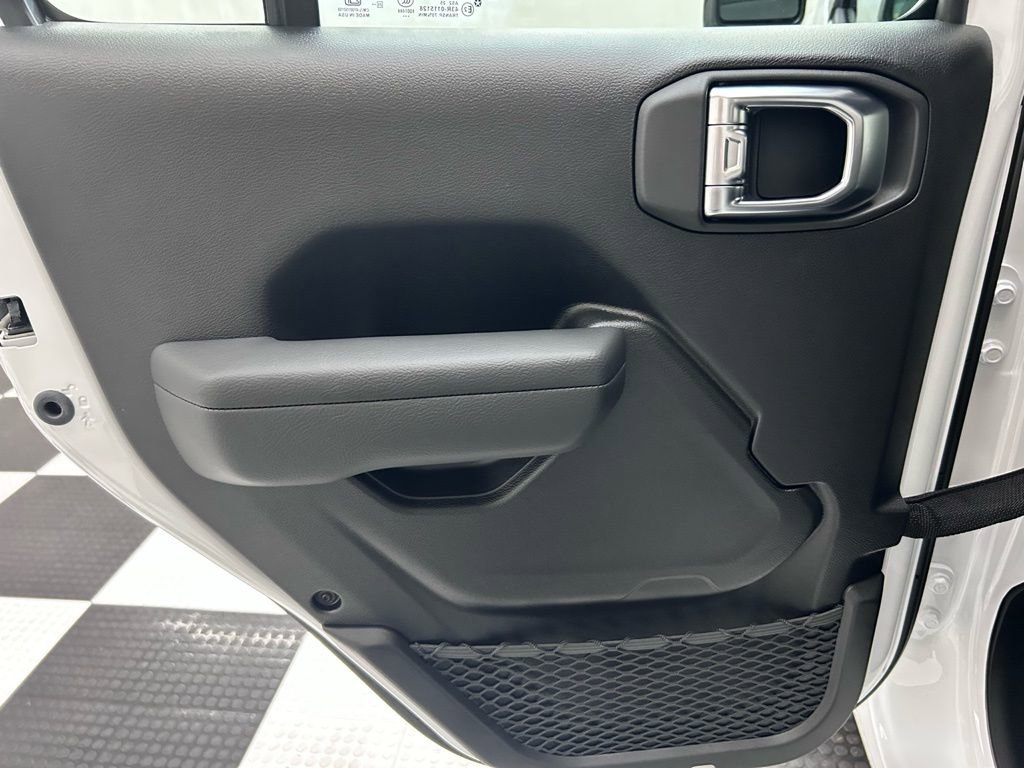 New 2026 Jeep Gladiator Sport image 13