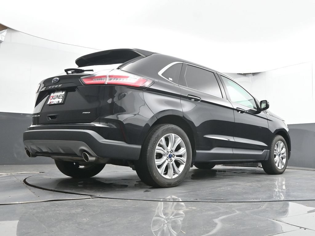 Used 2022 Ford Edge Titanium w/ Equipment Group 301A AWD/4WD image 28