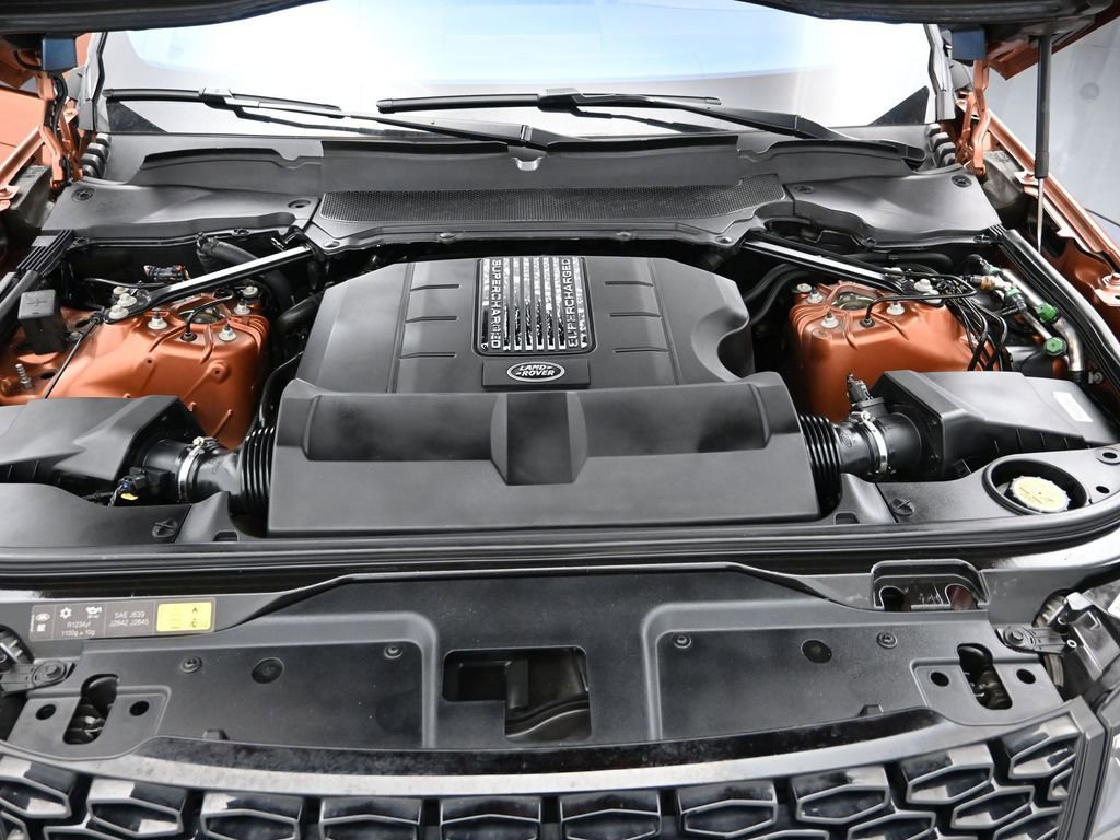 Used 2018 Land Rover Discovery HSE image 29