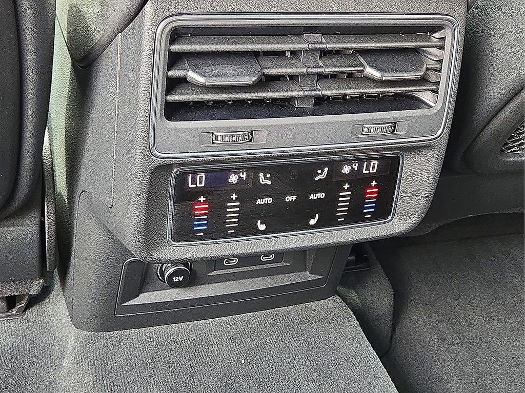 Used 2022 Audi RS Q8 image 17