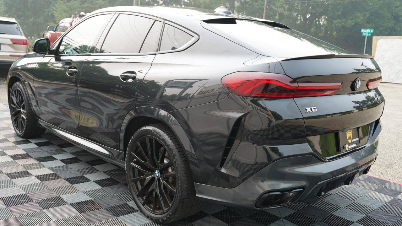 Used 2021 BMW X6 M50i w/ Executive Package AWD/4WD image 13