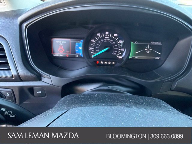 Used 2018 Ford Fusion SE w/ Equipment Group 201A FWD image 15