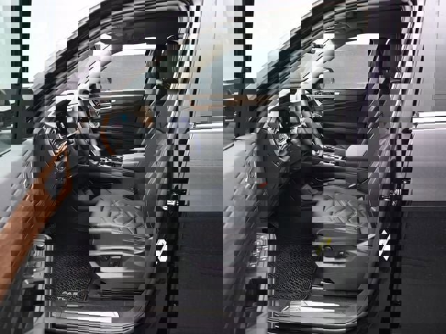 New 2026 Volkswagen Atlas SE image 9