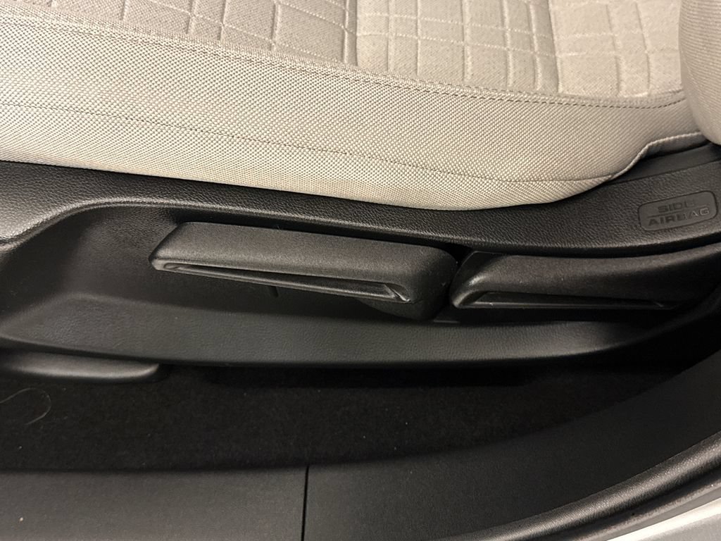 Certified 2024 Honda HR-V LX image 21