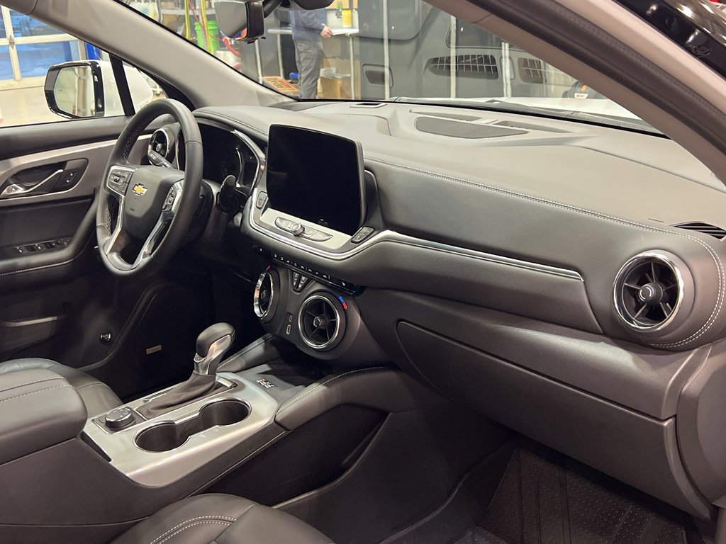 Used 2024 Chevrolet Blazer LT w/ Sound & Technology Package image 29