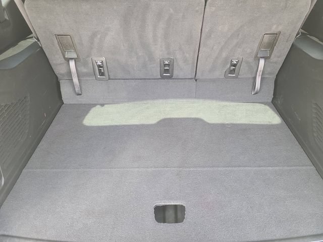 Used 2024 Chevrolet Suburban LT AWD/4WD image 29