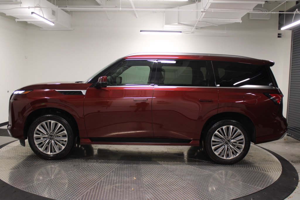 Certified 2025 INFINITI QX80 Sensory AWD/4WD image 3